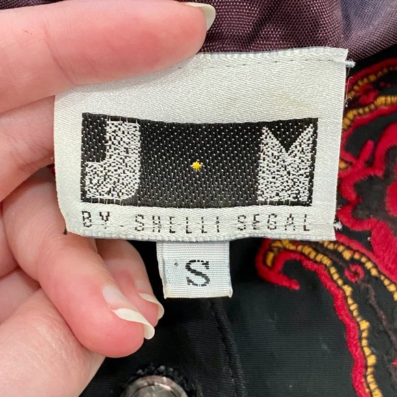 VINTAGE SHELLI SEGAL || PAISLEY EMBROIDERED VEST - Picture 3 of 3